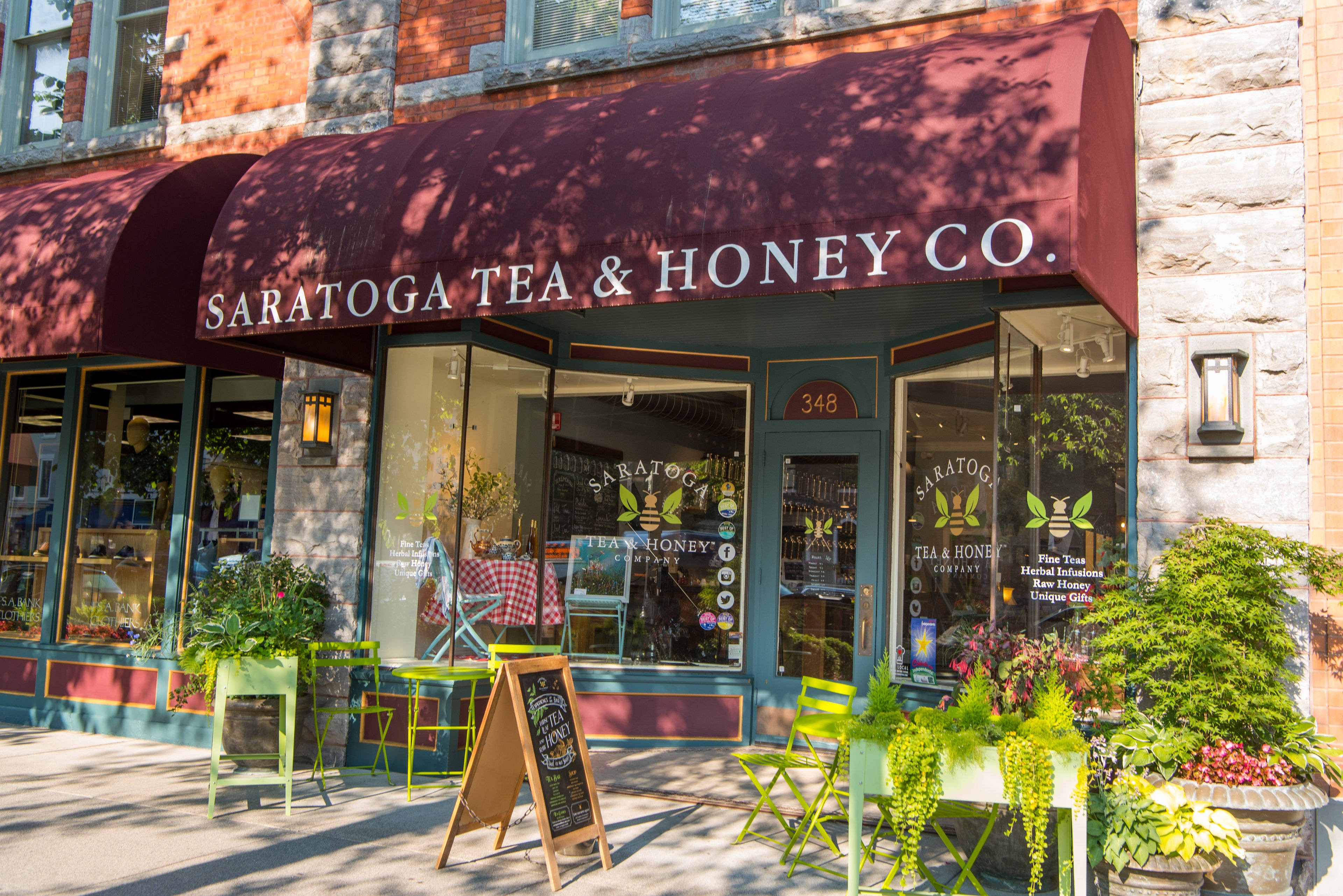 The exterior of Saratoga Tea and Honey Company's store.